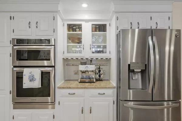 Plaistow, NH 03865,201 Oak Ridge RD