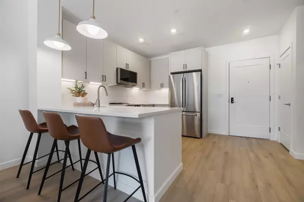 Portsmouth, NH 03801,80 Constitution AVE #310