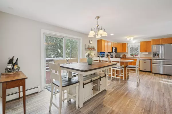 Danville, NH 03819,19 Diamond DR