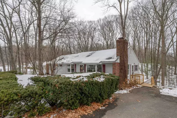 Kensington, NH 03833,226 Amesbury RD