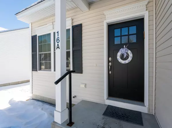 Goffstown, NH 03045,16 Angel Point CIR #A