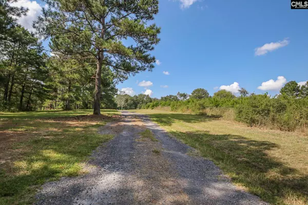 611 Longtown Rd, Lugoff, SC 29078