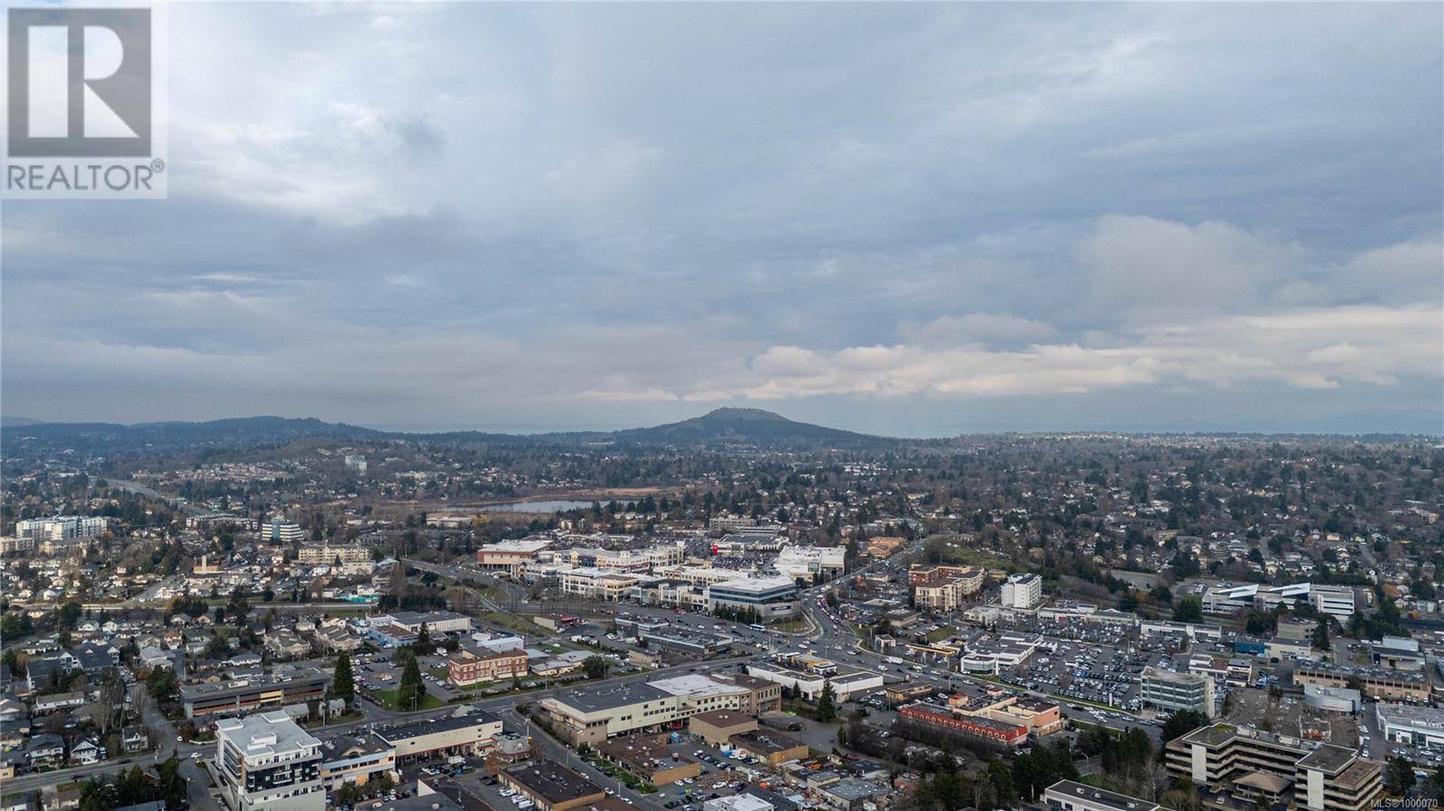 Saanich, BC V9A1A5,378 Burnside Rd E