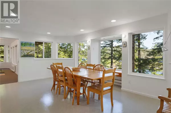 Quadra Island, BC V0P1H0,1747 Hyacinthe Bay Rd