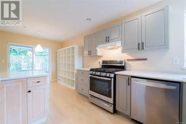 Nanaimo, BC V9V1V1,6166 Delray Pl
