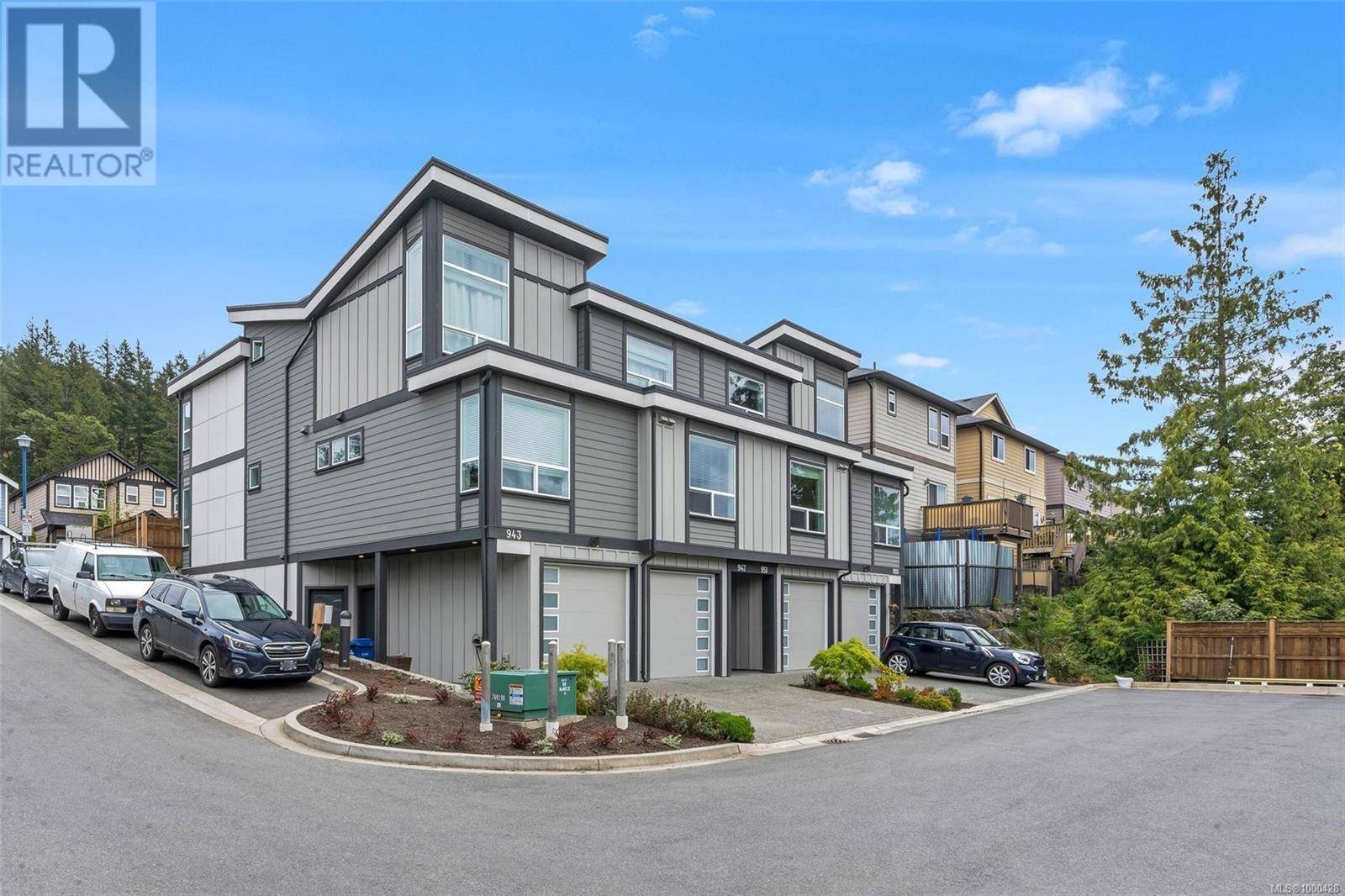 Langford, BC V9C0J4,951 Warbler Close