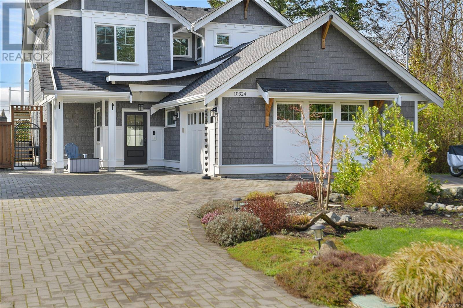 North Saanich, BC V8L0A2,10324 Tsaykum Rd