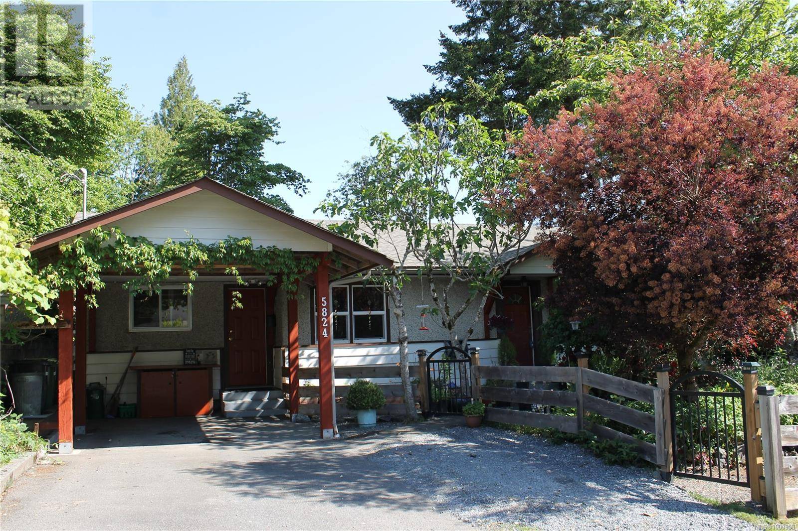 Duncan, BC V9L1K3,5824 Kinch Ave