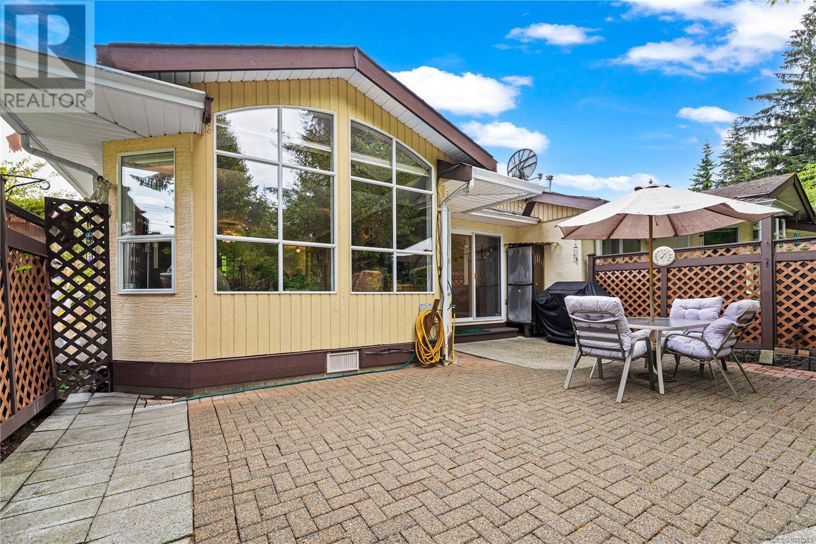 Campbell River, BC V9W7X1,605 Rockland RD #5