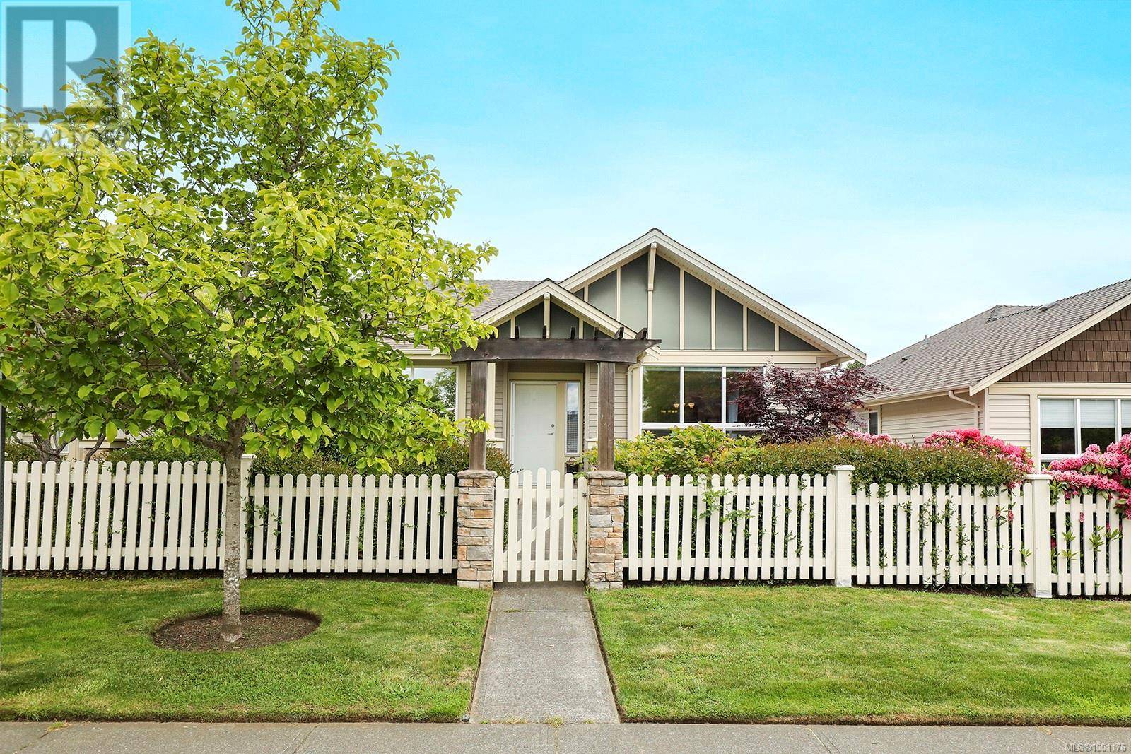 Comox, BC V9M0A4,730 Aspen RD #4