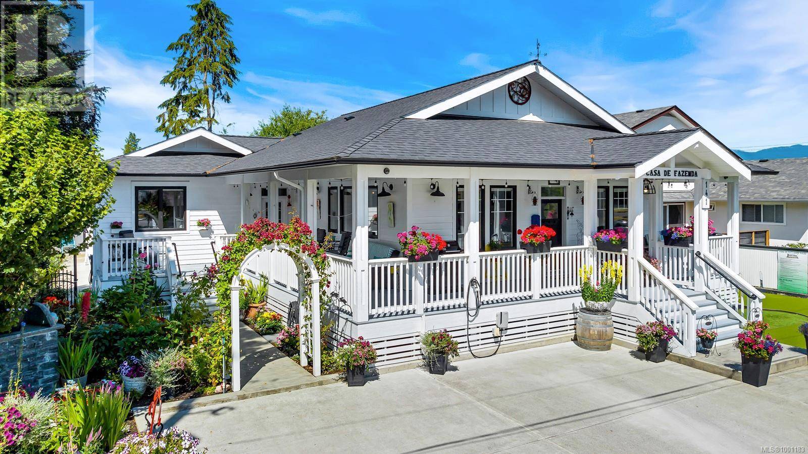 141 Castle Pl, Duncan, BC V9L4Y3