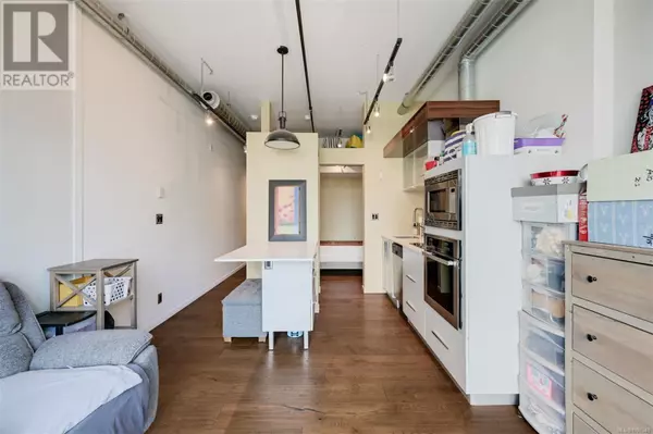 Victoria, BC V8V0C9,1029 View ST #523