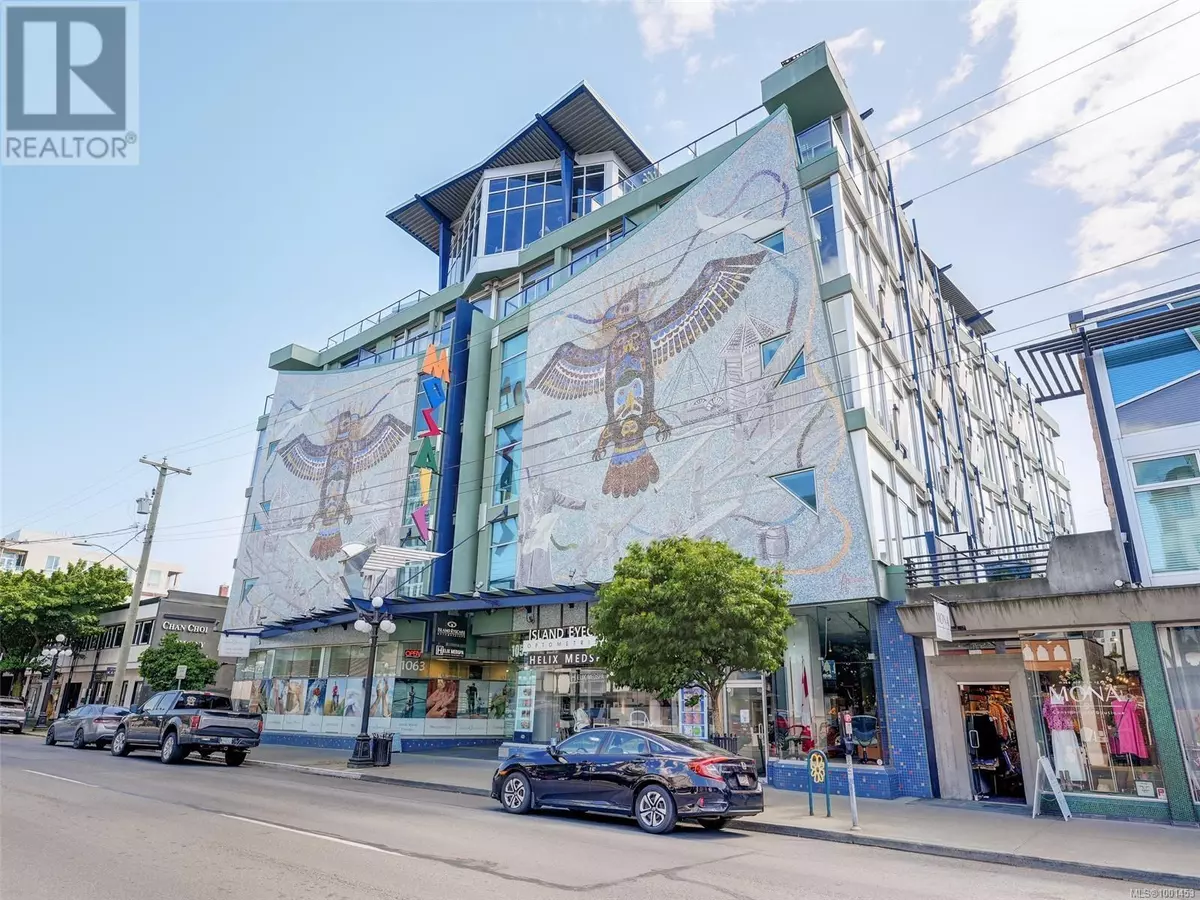 Victoria, BC V8V5A1,1061 Fort ST #417
