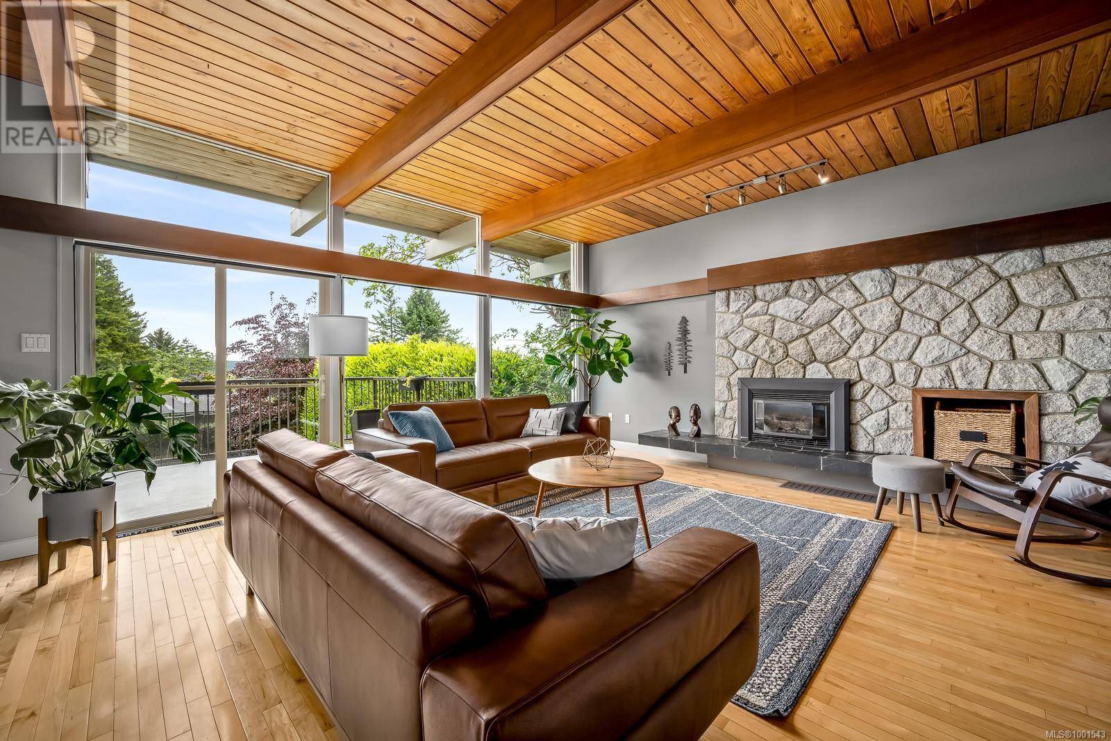 Campbell River, BC V9W2K4,141 Thulin St