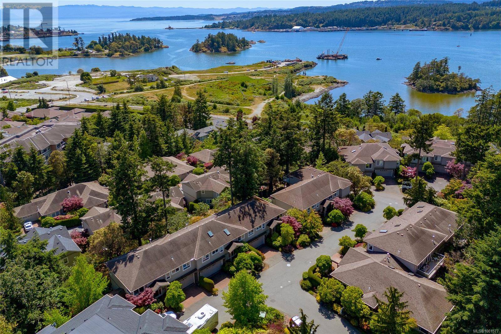 118 Aldersmith PL #58, View Royal, BC V9A7M9