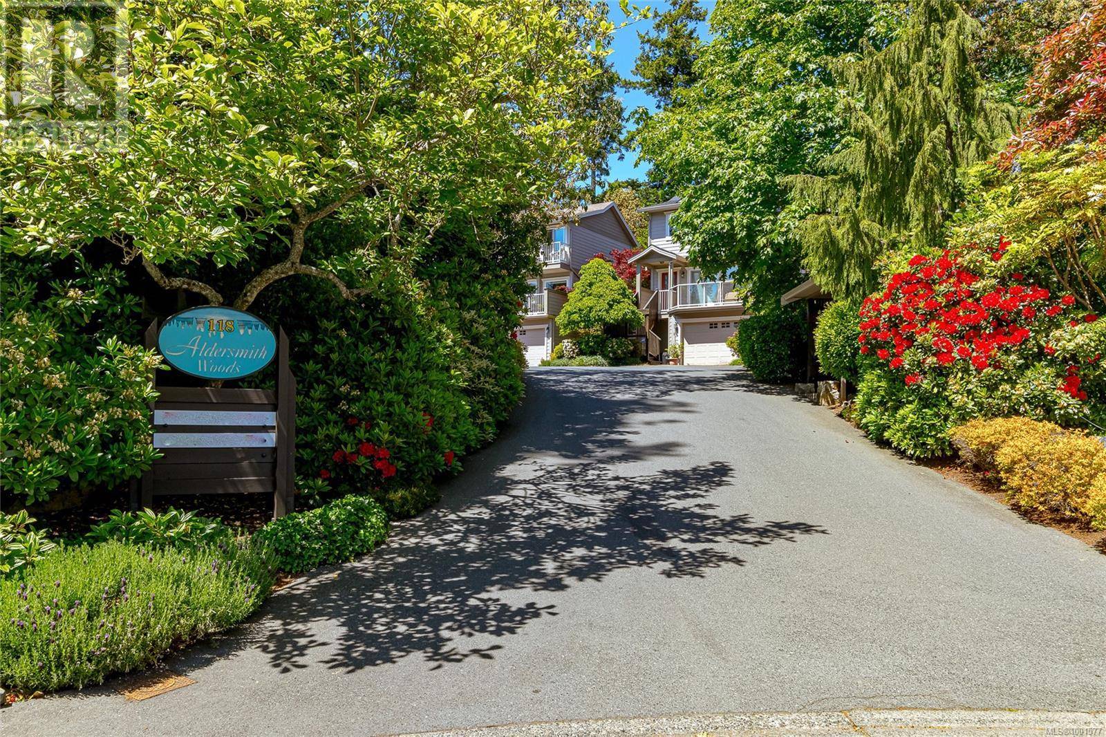 View Royal, BC V9A7M9,118 Aldersmith PL #58