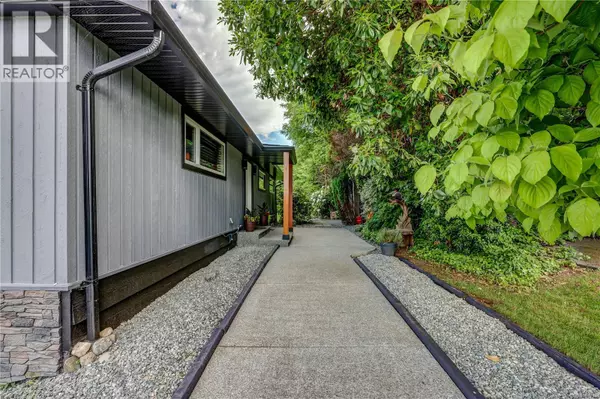 Nanaimo, BC V9S2Z9,985 Malaspina Cres