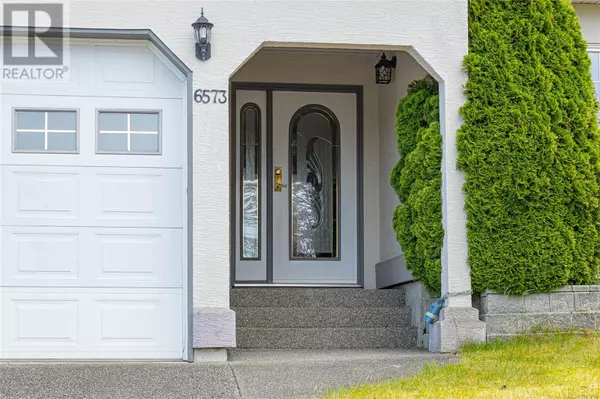 Nanaimo, BC V9V1P9,6573 Pelican Way