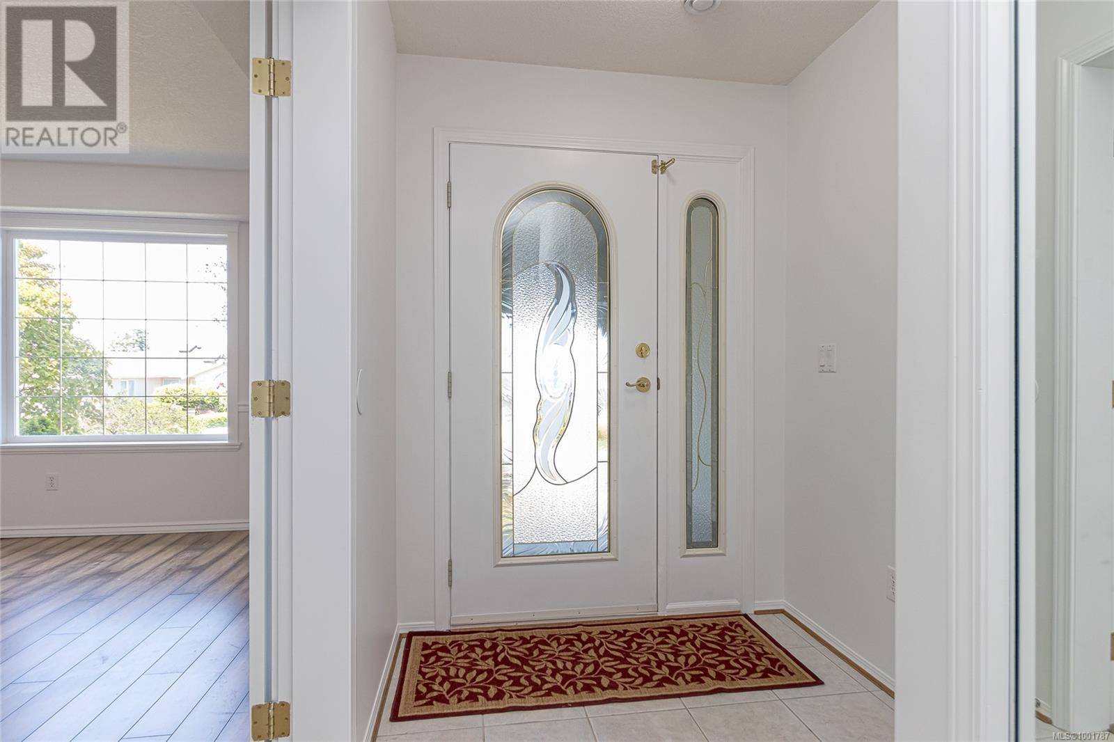 Nanaimo, BC V9V1P9,6573 Pelican Way