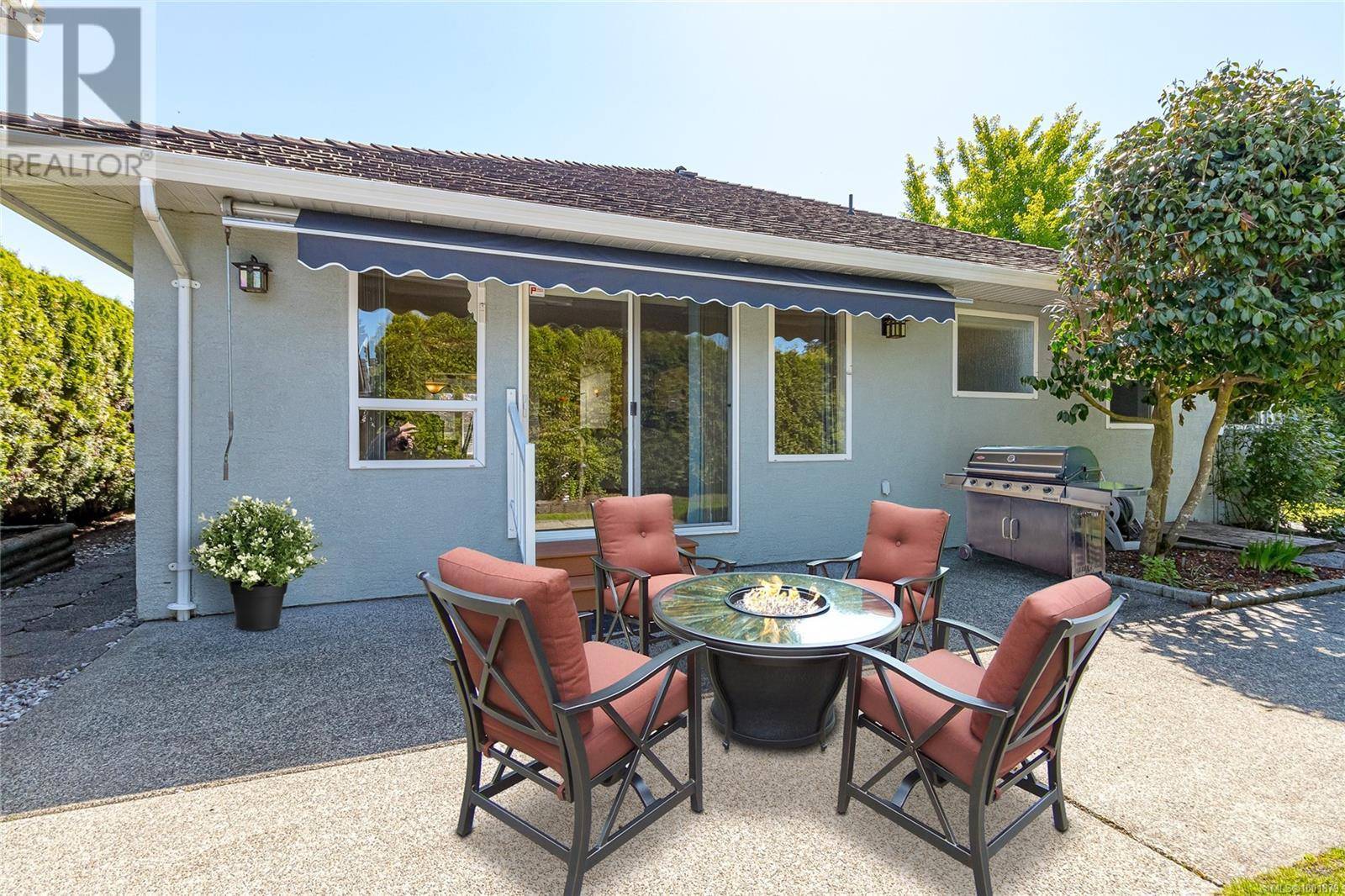 Qualicum Beach, BC V9K2K3,760 Kensington Pl