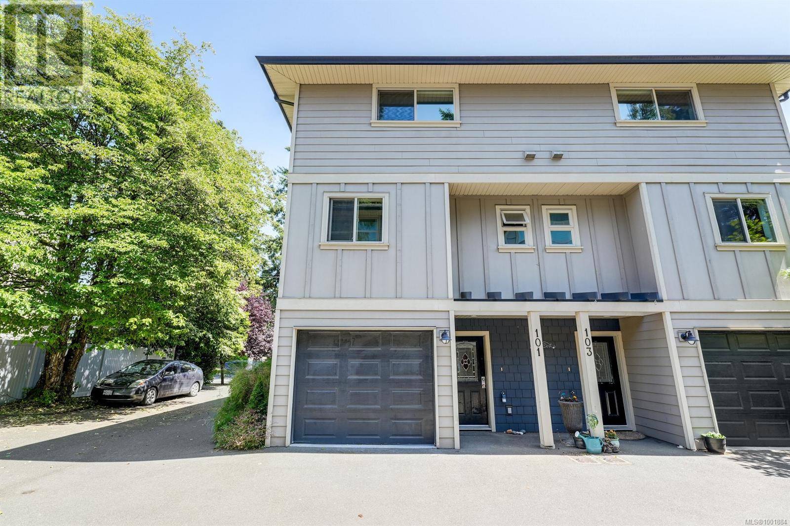 Langford, BC V9B3V3,2710 Peatt RD #101