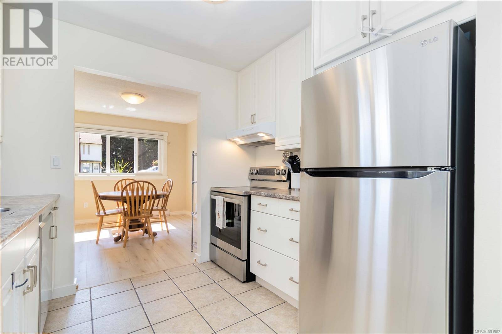 Colwood, BC V9B4Y9,3076 Metchosin Rd