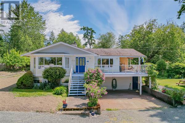 169 Fernwood Rd, Salt Spring, BC V8K1C5