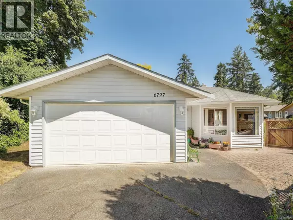 6797 Wendonna Pl, Central Saanich, BC V8M1A6