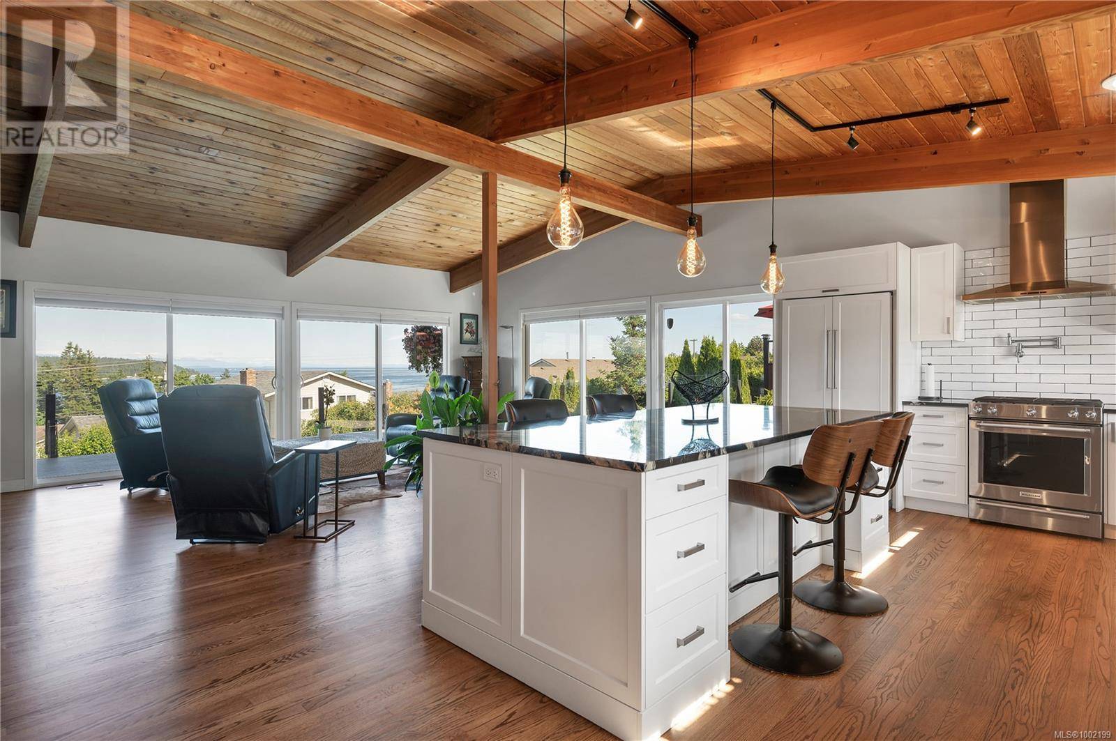Campbell River, BC V9W2J9,235 Thulin St S