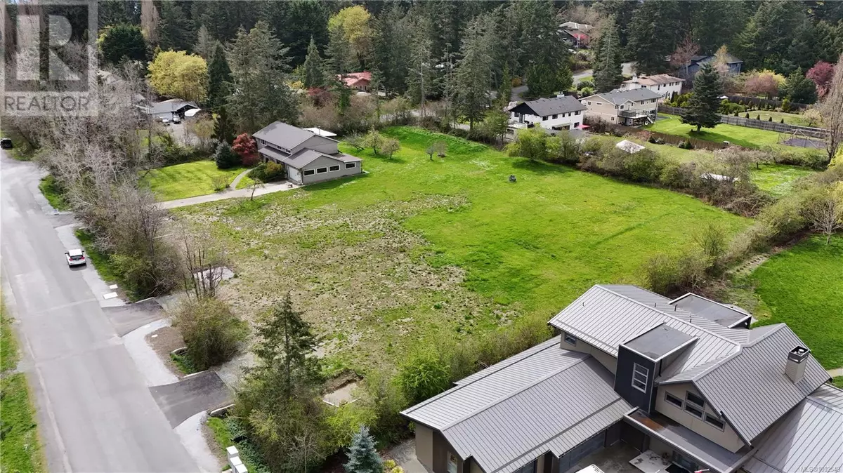 North Saanich, BC V8C3C2,10820 Derrick Rd