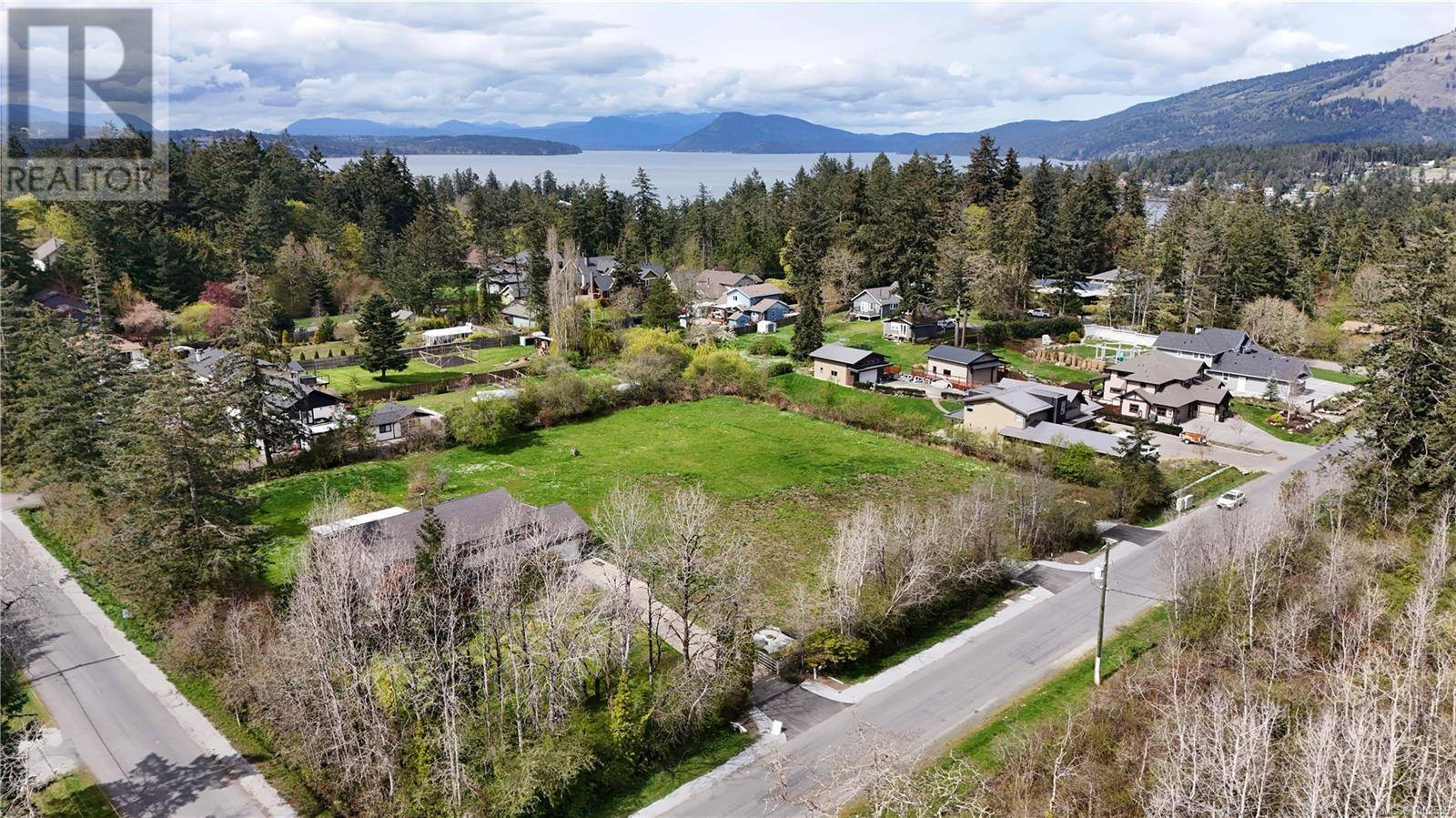 North Saanich, BC V8C3C2,10826 Derrick Rd