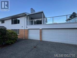 Saanich, BC V8N2C4,4251 Parkside Cres