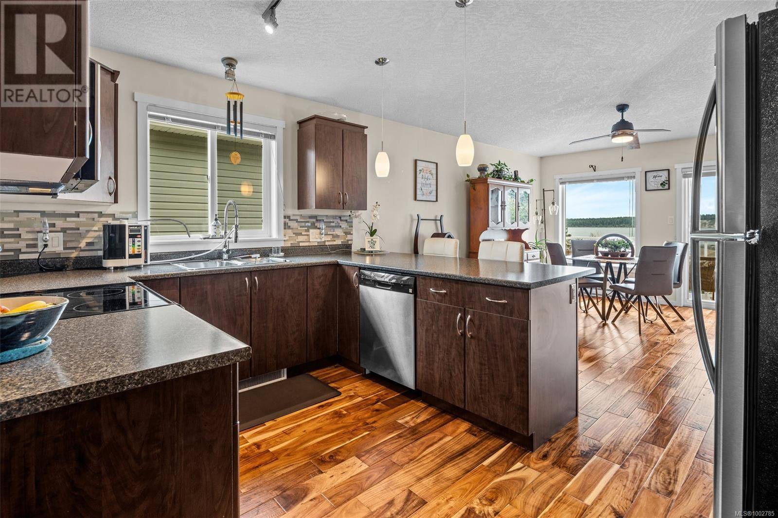 Central Saanich, BC V8M0A8,2740 Stautw RD #6