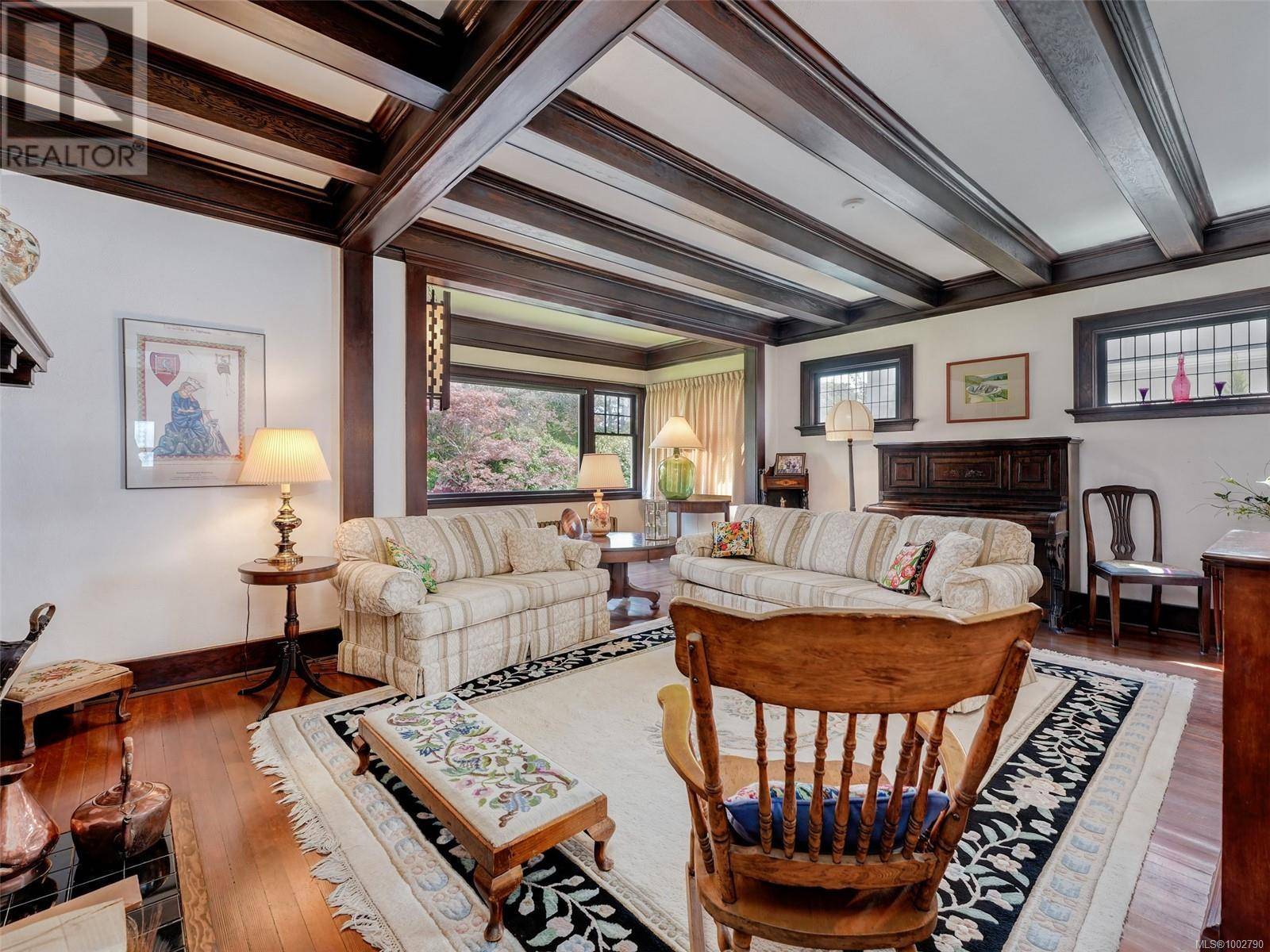 Oak Bay, BC V8S4V6,1186 Monterey Ave