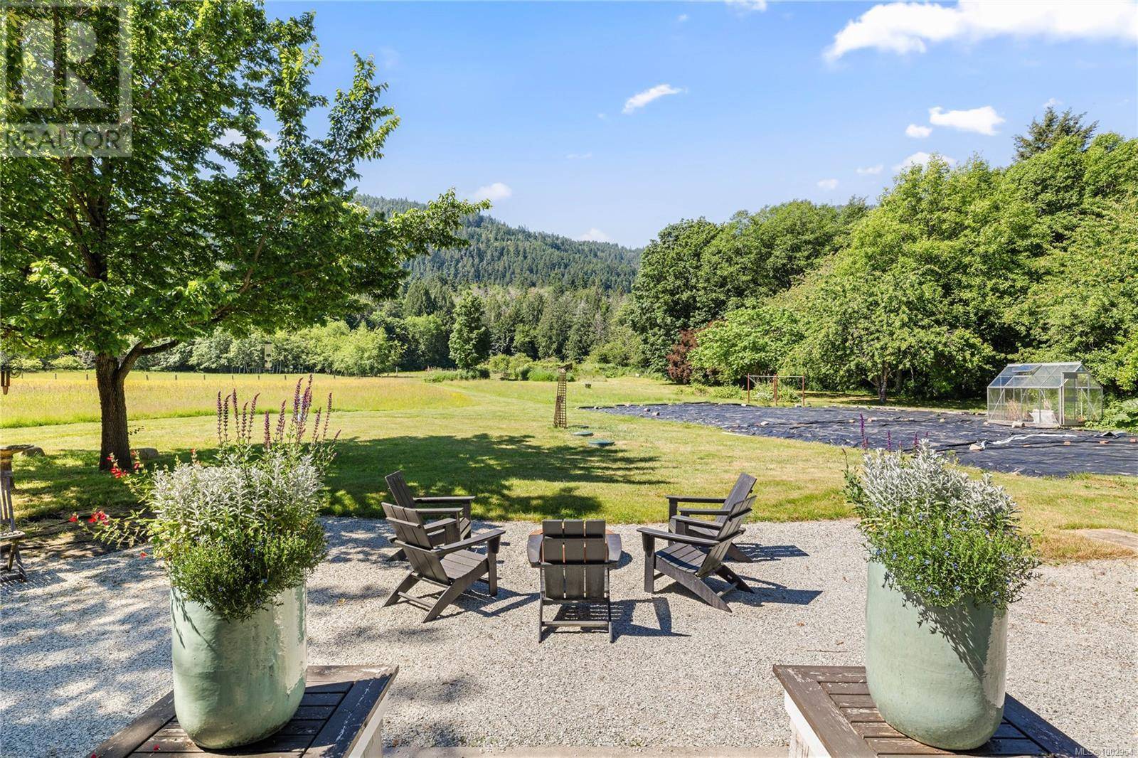 Salt Spring, BC V8K1Z4,2454 Fulford-Ganges Rd