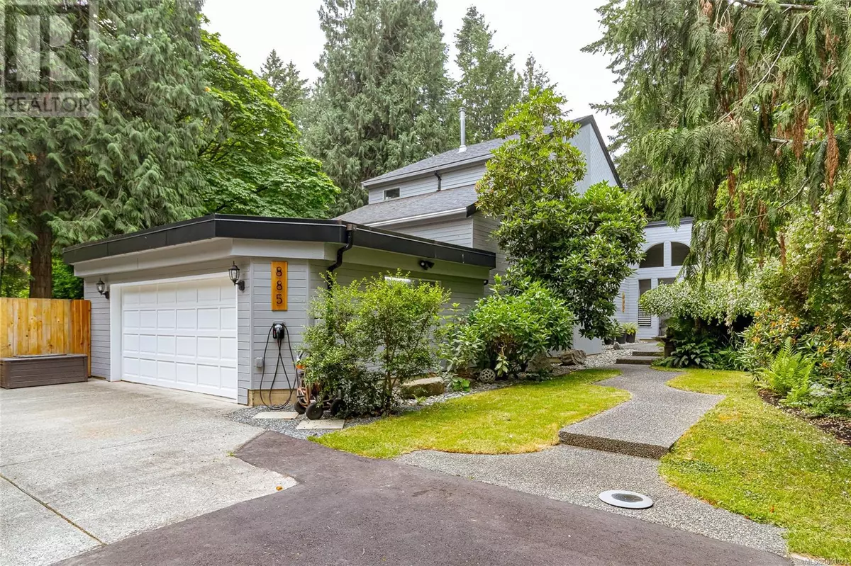 North Saanich, BC V8L5G8,885 Falkirk Ave