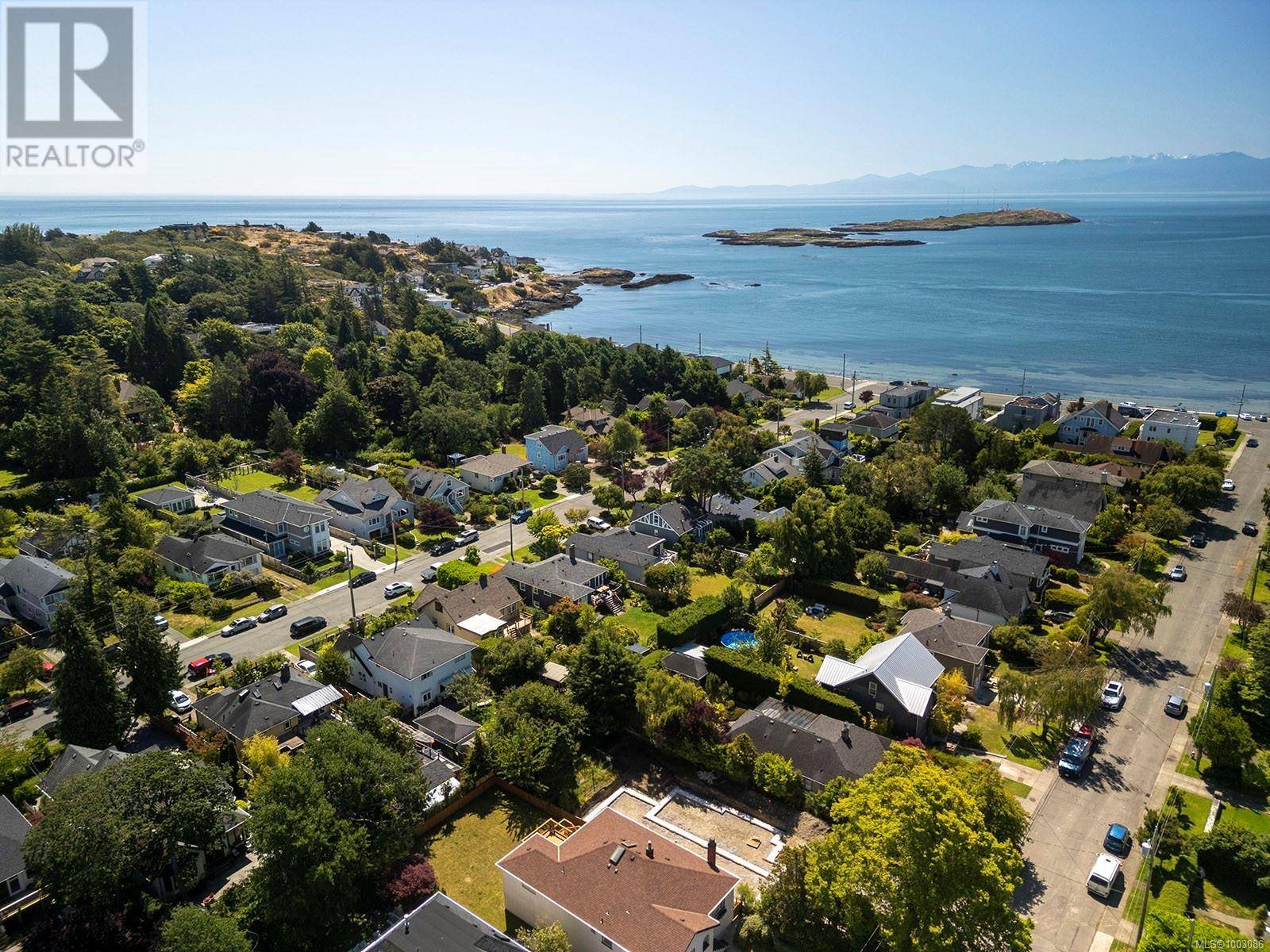 Oak Bay, BC V8S4W3,630 Oliver St
