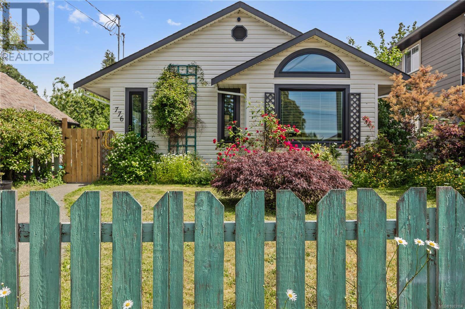 776 7th St, Courtenay, BC V9N1N1