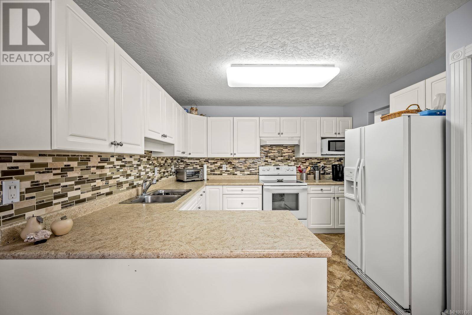Courtenay, BC V9N6V5,1700 1ST ST #A
