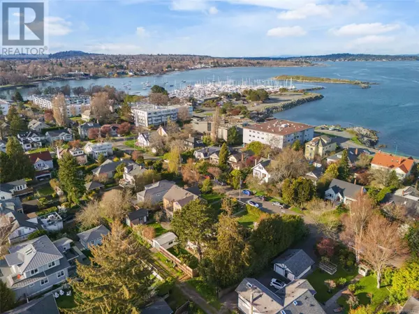 Oak Bay, BC V8S5G5,1044 Deal St