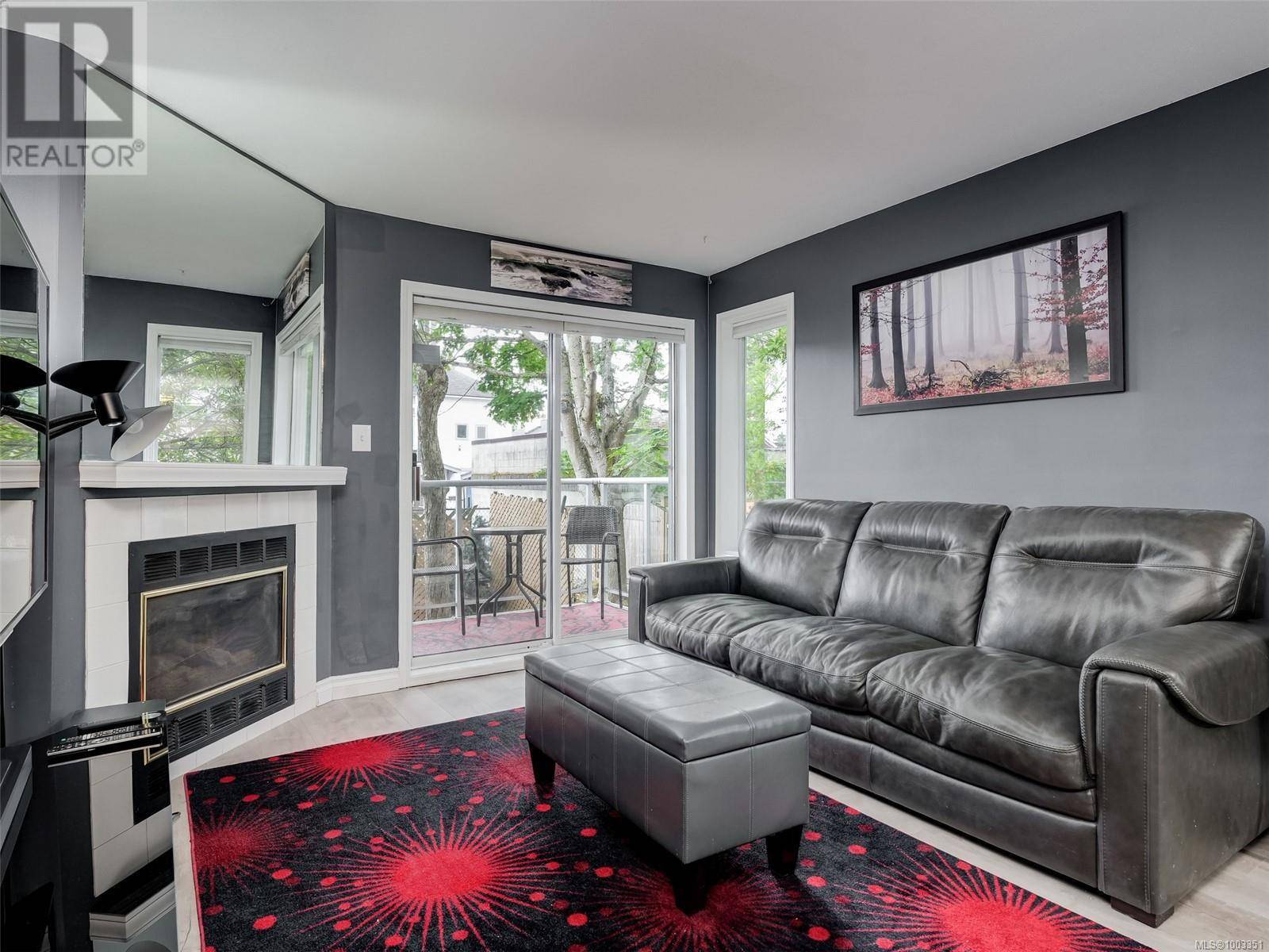 Victoria, BC V8T1E7,1039 Caledonia AVE #104