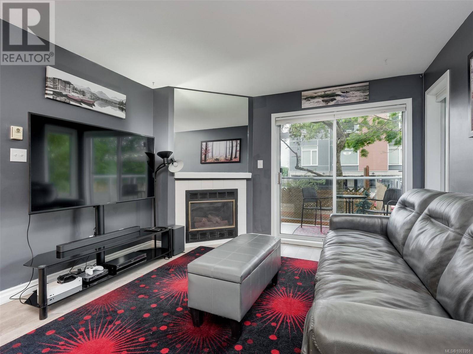Victoria, BC V8T1E7,1039 Caledonia AVE #104