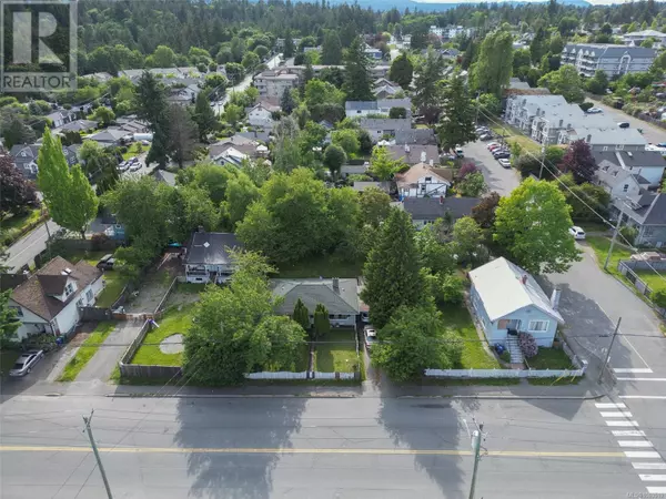 Nanaimo, BC V9S3M3,303 Holly Ave
