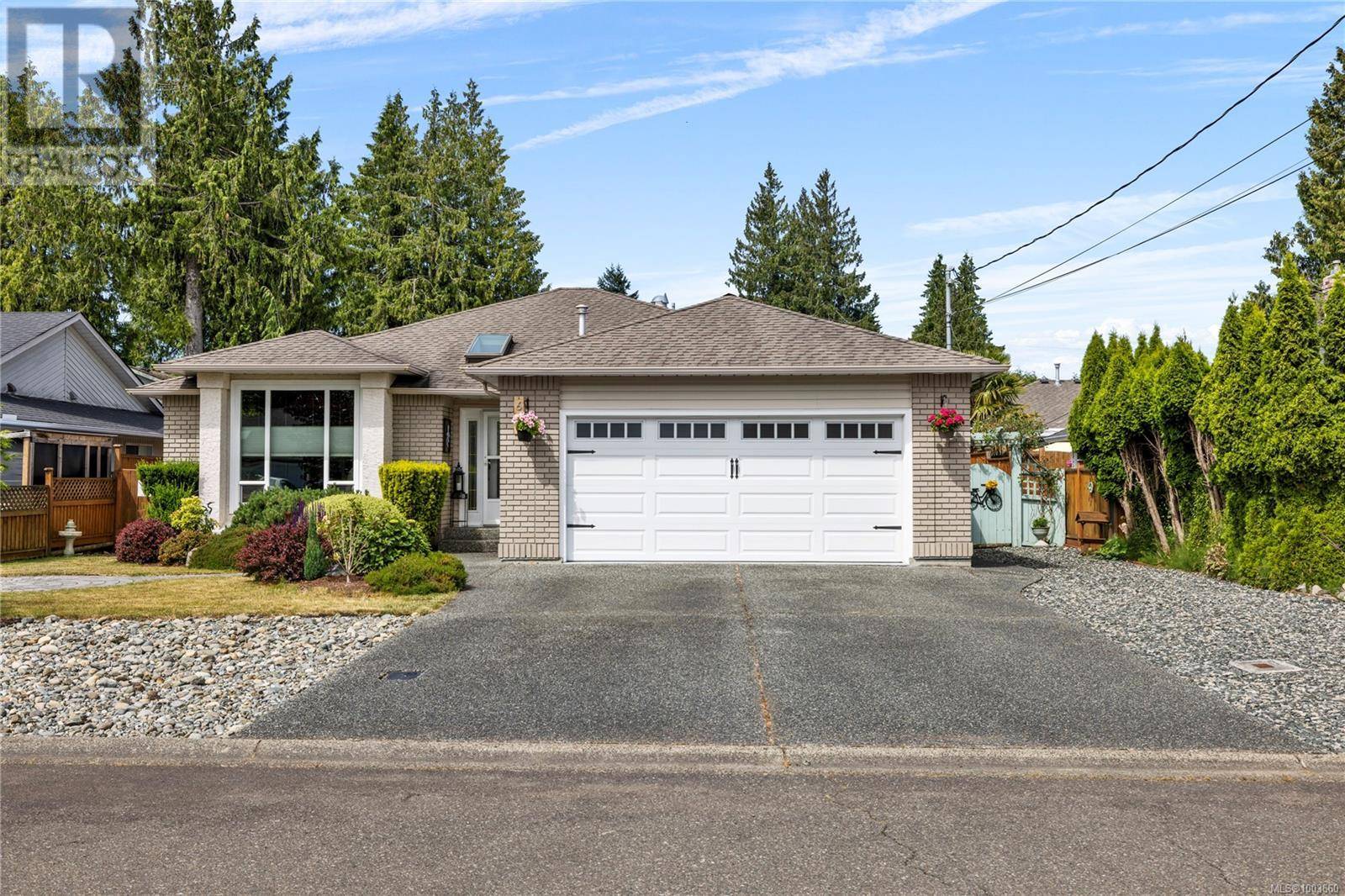 Parksville, BC V9P1B7,649 Wedgewood Cres