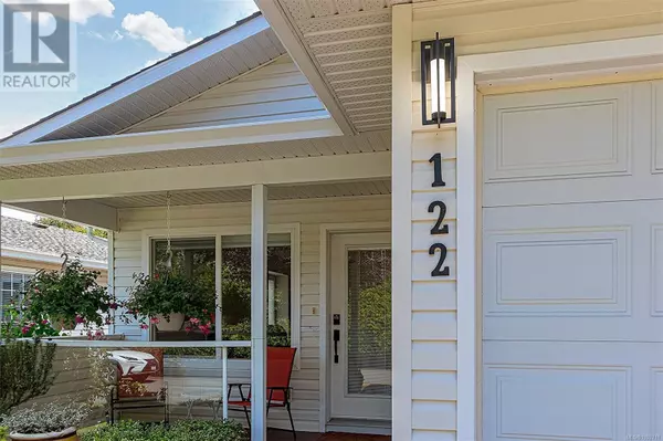 View Royal, BC V9A7M2,122 Camas Lane