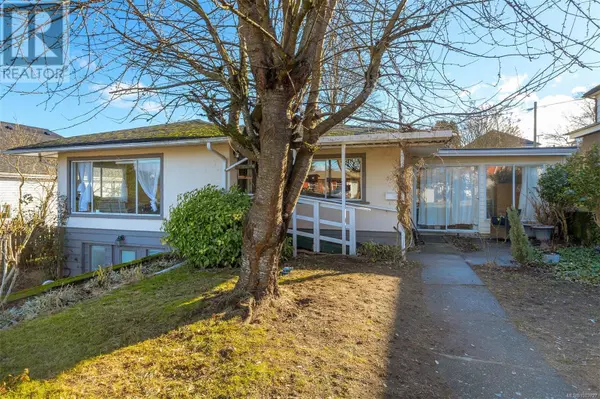 17 Baden Powell St, Ladysmith, BC V9G1S8