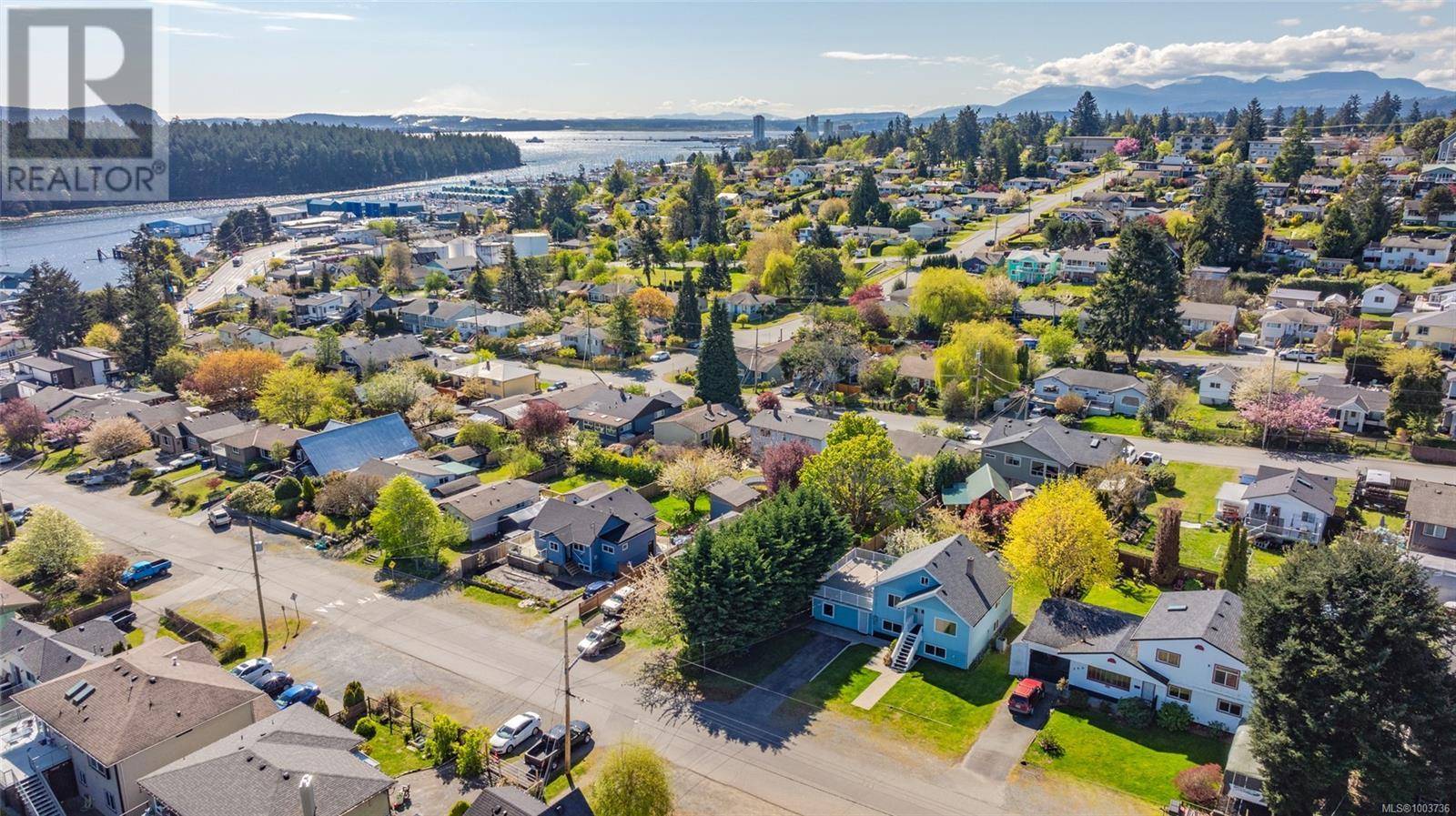 Nanaimo, BC V9S2S8,567 Drake St