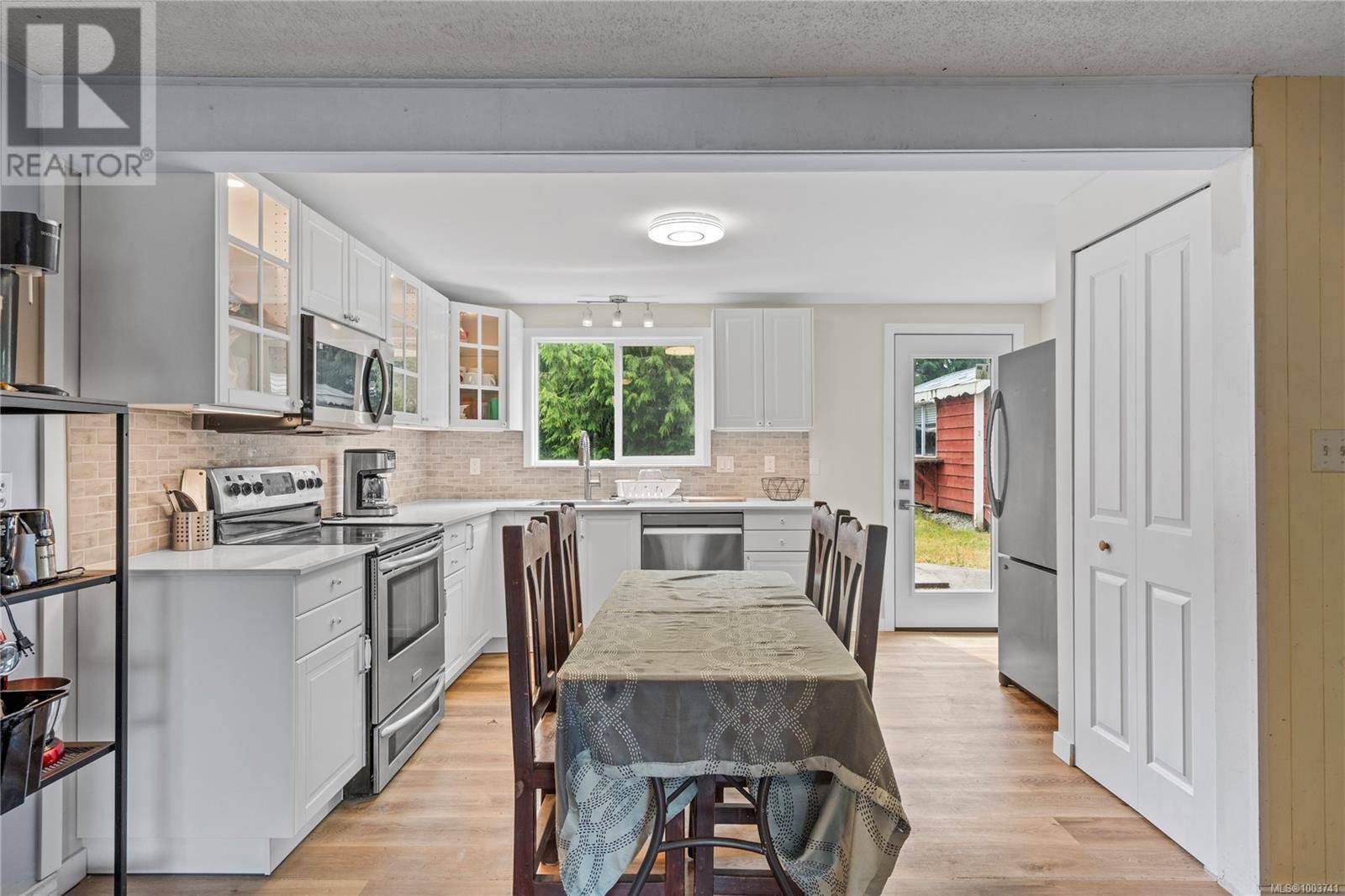 Parksville, BC V9P1M2,170 Stanford Ave E