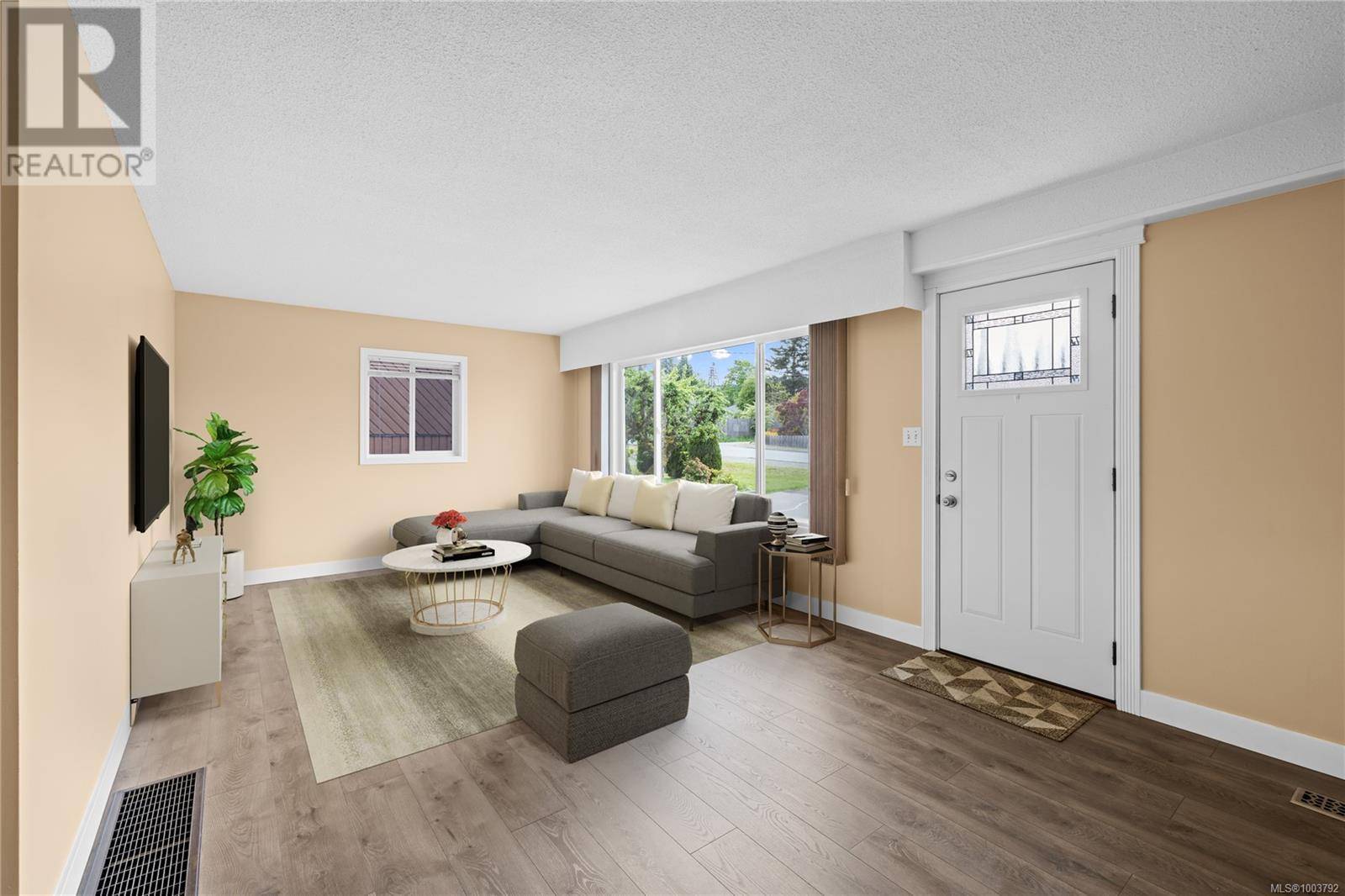 Nanaimo, BC V9R3L9,394 Hillcrest Ave
