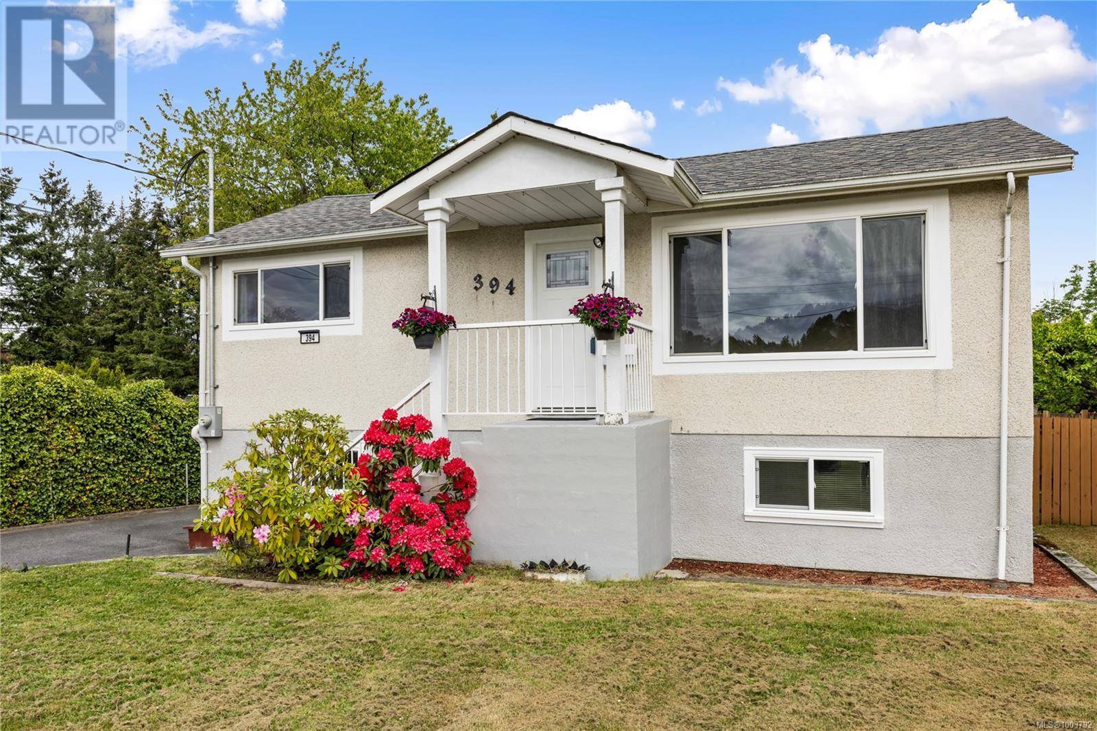394 Hillcrest Ave, Nanaimo, BC V9R3L9